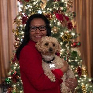 Meet your Posher, Yolanda